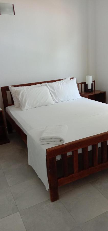Amssler Beach Stay Kalutara Eksteriør billede