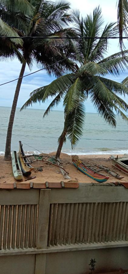 Amssler Beach Stay Kalutara Eksteriør billede