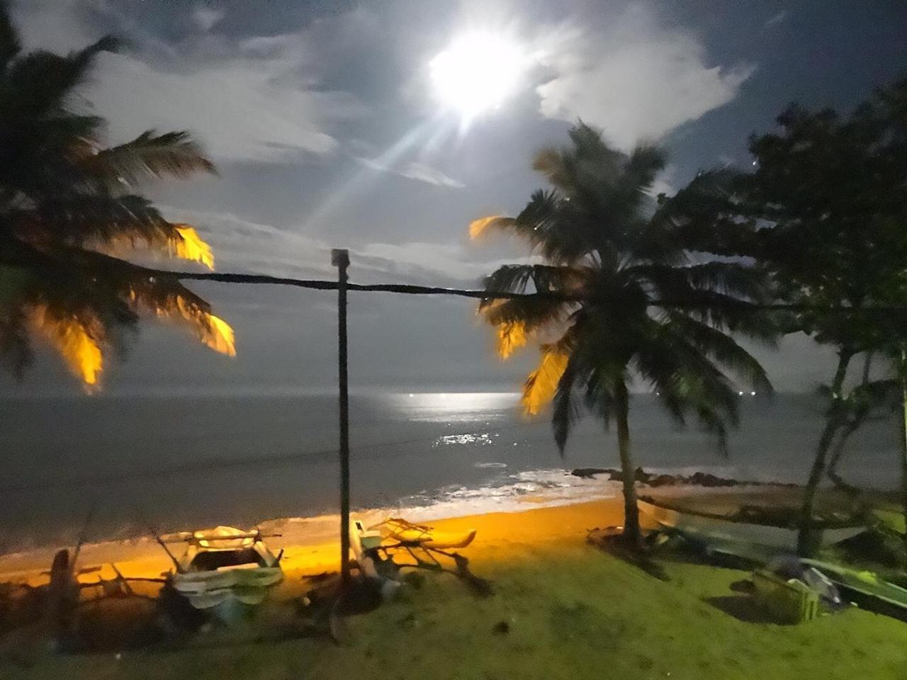 Amssler Beach Stay Kalutara Eksteriør billede