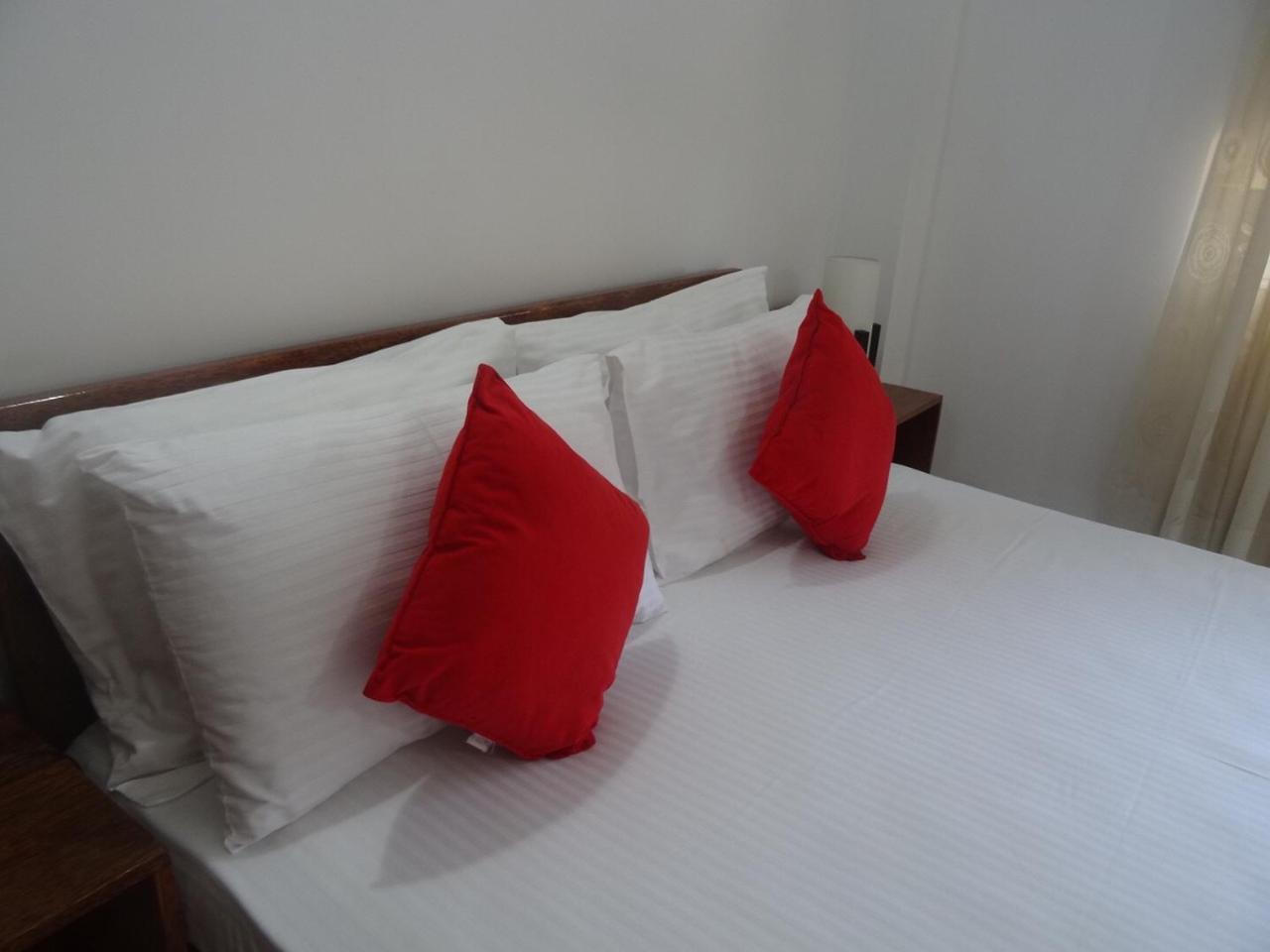 Amssler Beach Stay Kalutara Eksteriør billede