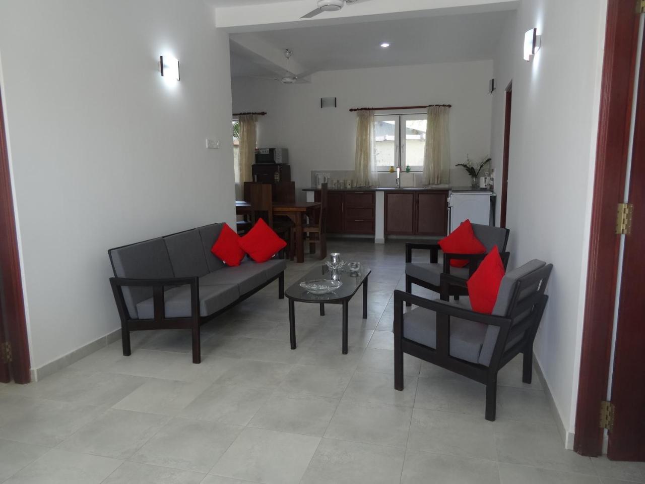 Amssler Beach Stay Kalutara Eksteriør billede